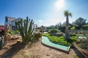 Hotel Garonda