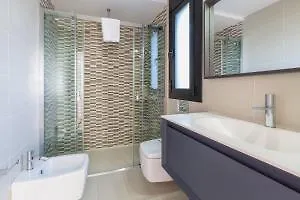 Garonda Hotel *