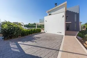 Hotel Garonda *